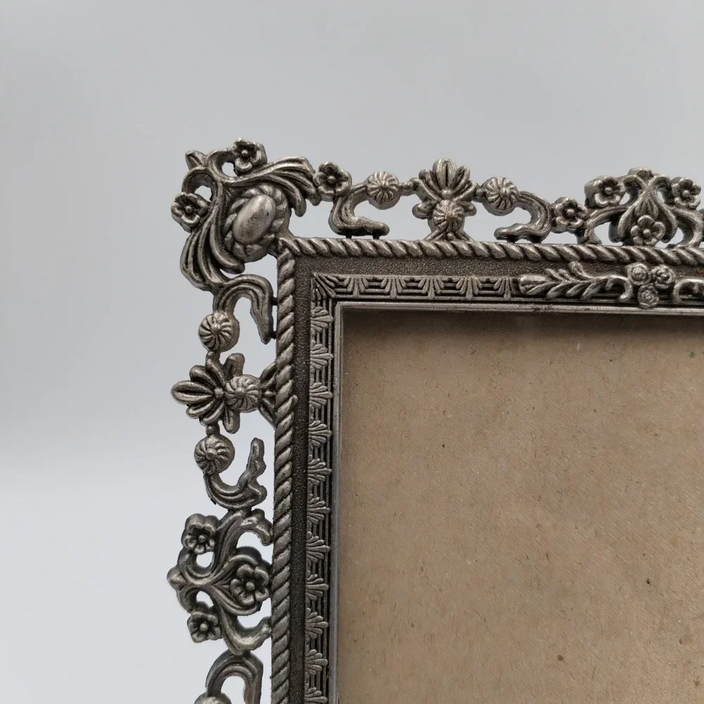 Vintage Ornate Silver Metal Picture Frame‎ Filigree Openwork Tabletop 4x6